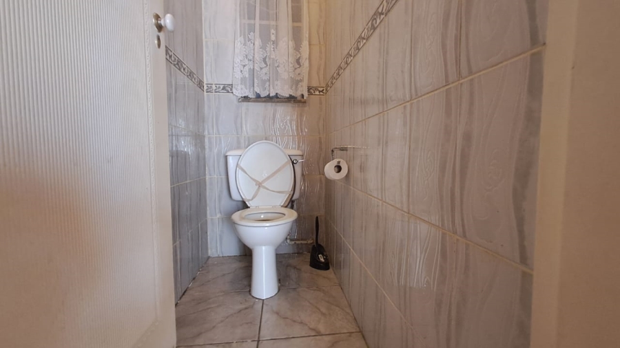 4 Bedroom Property for Sale in Parys Free State